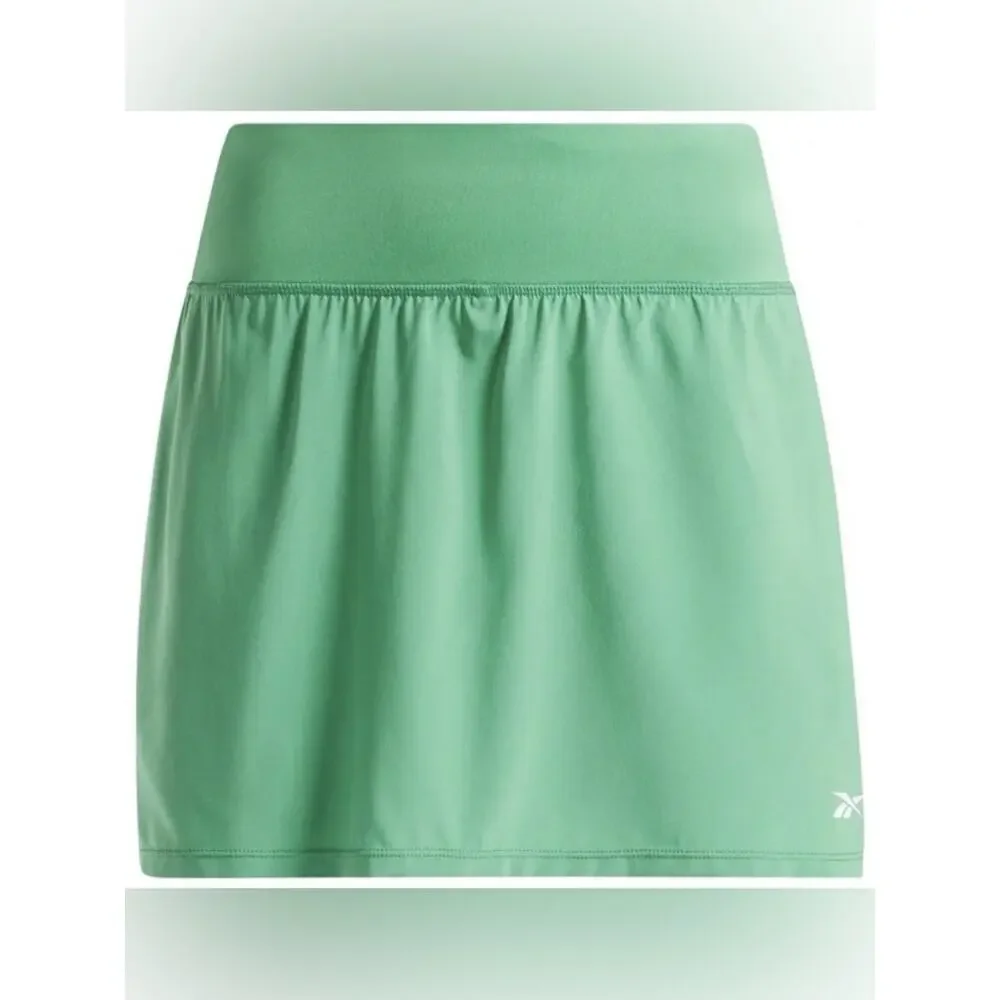 NWT Reebok Skort